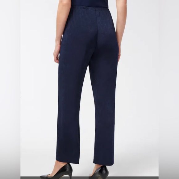 Chico’s Black Pull On Straight Pants Size 3 (16 US) Traveler style - Picture 4 of 14